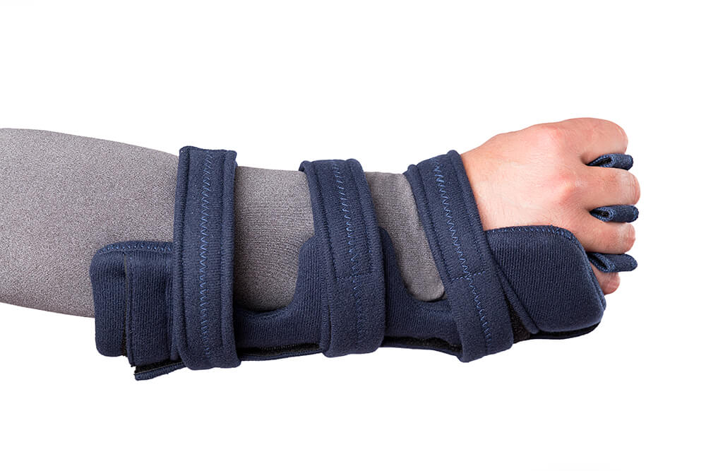 CFR Wrist Support Braces Hand Wraps Double Removable Steel Splints for Carpal Tunnel Tendonitis Wrist Pain & Sports Injuries 